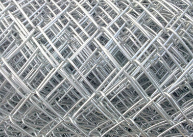 重い亜鉛上塗を施してあるチェーン・リンクの塀の網道のための2.0 - 5.0 Mmワイヤー直径