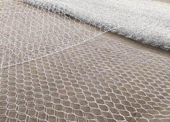 3x1x0.5m 80x100mm の金属の Gabion のバスケットの川岸の安定性によって編まれる箱