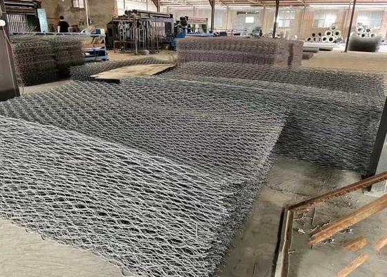 4.0mm電流を通されたGabionのマットレス60x80mmの網サイズ