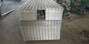 Eco Friendyポリ塩化ビニールは溶接された網のGabions 4mmの直径50mm*50mmの網に塗った